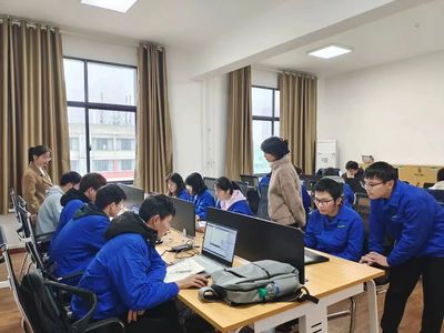 教育軟件的技術(shù)開發(fā)專業(yè)實習——大數(shù)據(jù)與計算機學院2020級軟件工程專業(yè)赴新鋼學習實踐